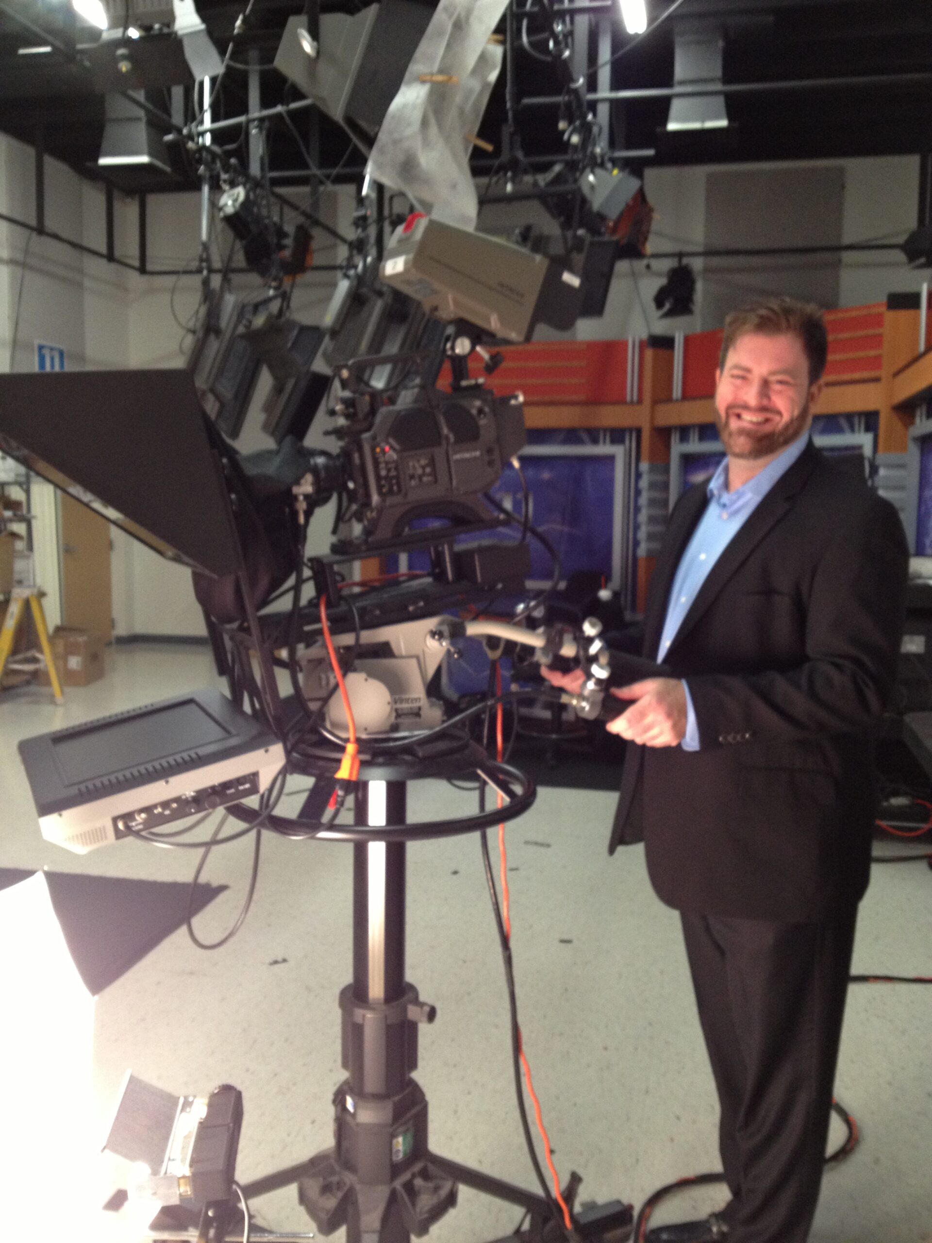brand communications and optics strategist, loren weisman, fake amazon reviews transcription